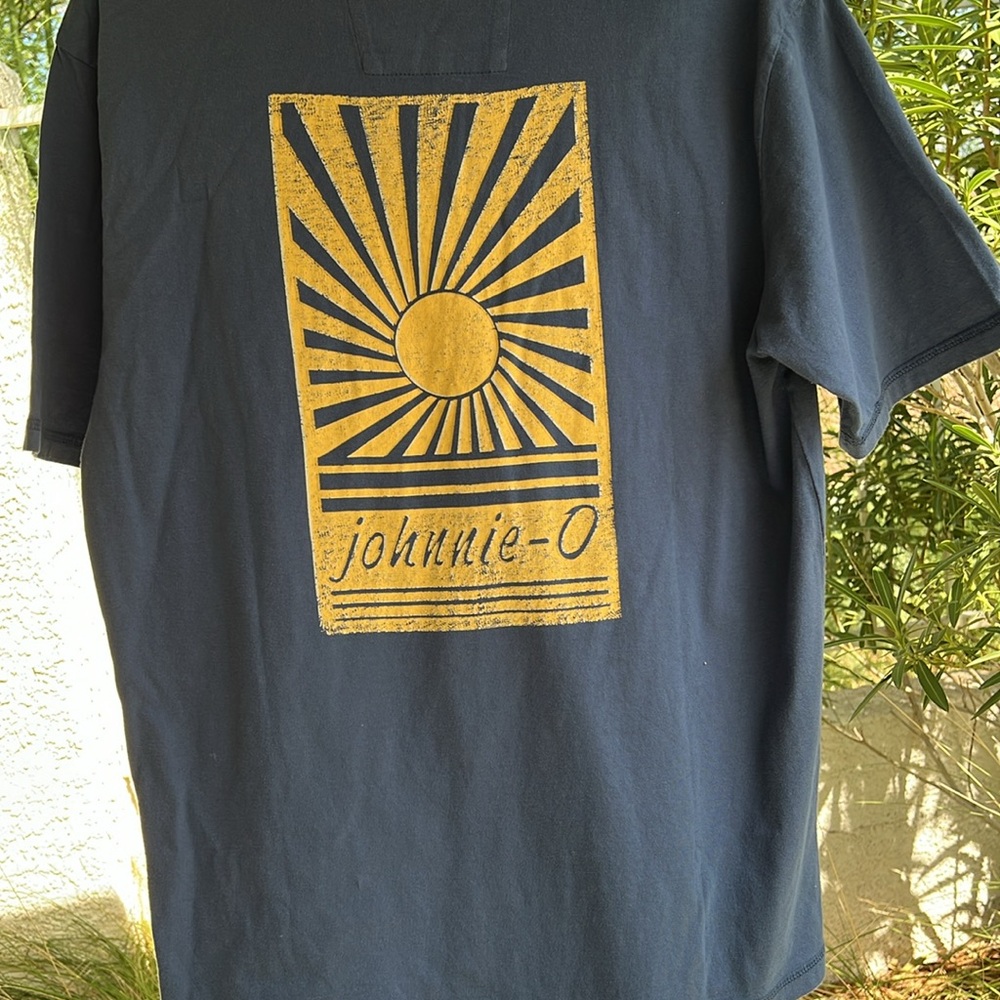 Johnnie-O Golden Sun Pocket Tee - Picture 2 of 8